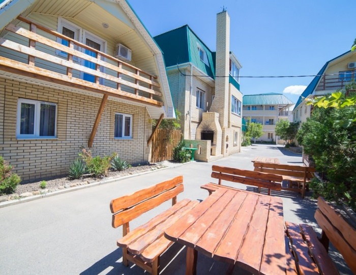 Внешний вид и территория - База отдыха «ЮгРа»