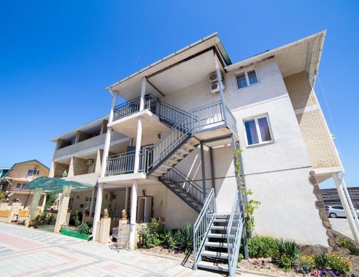 Внешний вид и территория - База отдыха «ЮгРа»