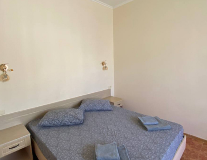 2-местное 2-комн. с балк. (с 2 доп. местами) - База отдыха «ЮгРа»